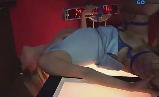 Blonde Bar Cocksucker Climaxes on Tits